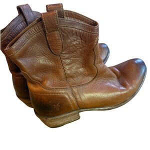 Frye Carson Shortie Cognac Brown Leather Western Ankle Boots WOMENS 10 B